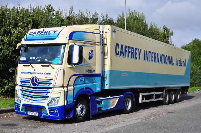 Обои картинки фото автомобили, mercedes trucks, грузовик, седельный, тягач, тяжёлый