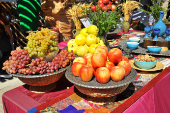 Картинка еда фрукты +ягоды прилавок