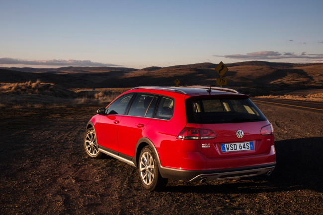 Обои картинки фото автомобили, volkswagen, typ, 5g, au-spec, alltrack, golf, красный, 2015г