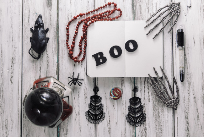 Обои картинки фото праздничные, хэллоуин, надпись, скелет, мыш, паук, праздник