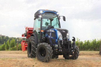 Картинка техника тракторы landini