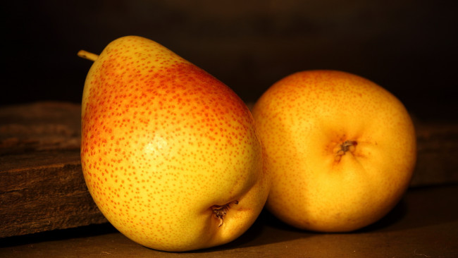 Обои картинки фото еда, груши, фрукты