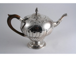 Картинка разное посуда столовые приборы кухонная утварь чайник серебро