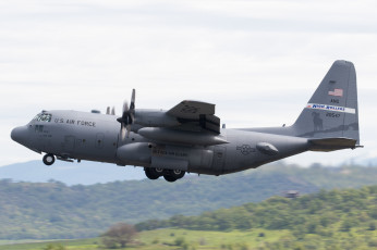 Картинка c-130h+hercules авиация военно-транспортные+самолёты транспорт войсковой