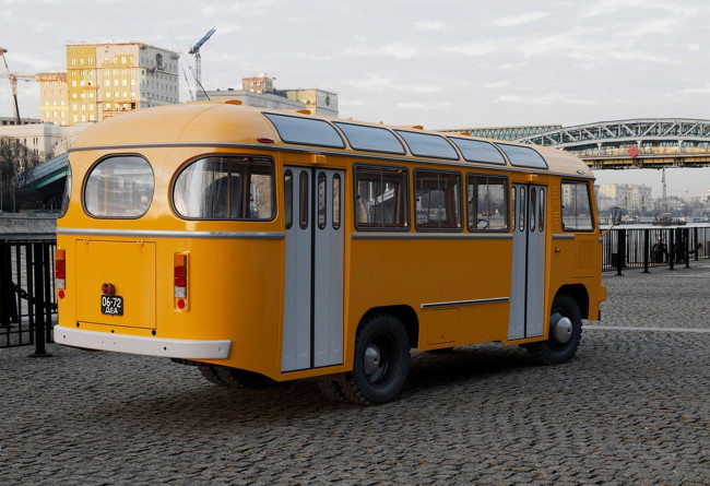 Обои картинки фото паз- 672, автомобили, автобусы, паз-, 672, автобус, ретро, город