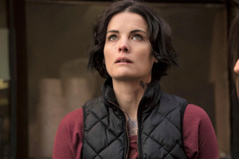 Картинка кино+фильмы blindspot+ сериал женщина лицо безрукавка тату