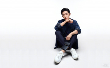 Картинка мужчины xiao+zhan актер рубашка барсетка