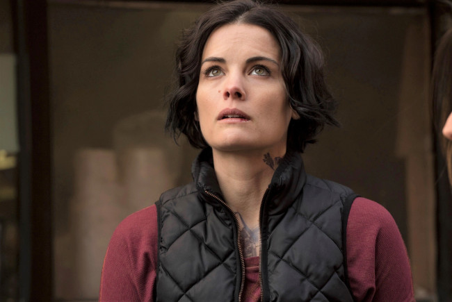 Обои картинки фото кино фильмы, blindspot , сериал, женщина, лицо, безрукавка, тату