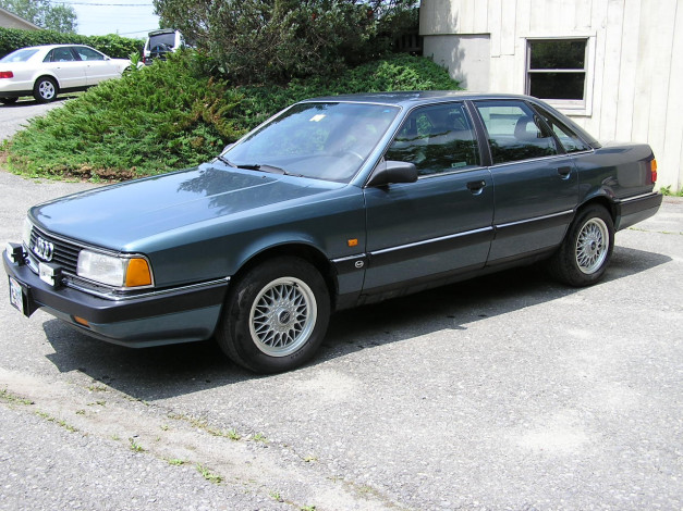 Обои картинки фото audi, 100, властелин, колец, автомобили, выставки, уличные, фото