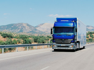 Картинка автомобили mercedes trucks