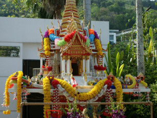 Картинка интерьер убранство роспись храма