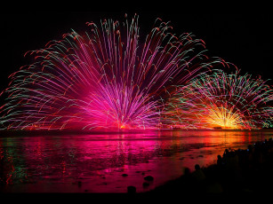 Картинка разное салюты фейерверки