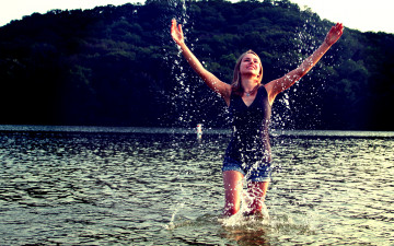 Картинка -Unsort+Брюнетки+Шатенки девушки unsort брюнетки шатенки брызги