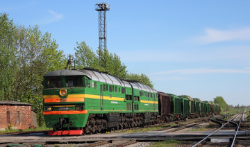 Картинка техника поезда железная дорога грузовой состав вагоны локомотив рельсы