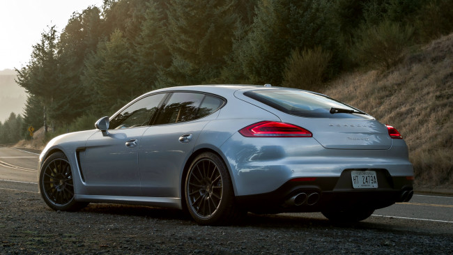 Обои картинки фото porsche panamera, автомобили, porsche