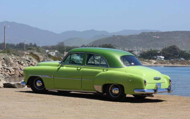 Обои картинки фото chevrolet deluxe, автомобили, chevrolet