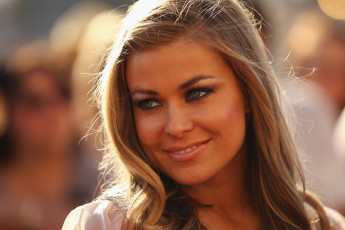 Картинка carmen+elektra девушки carmen+electra портрет лицо carmen elektra фотомодель модель девушка