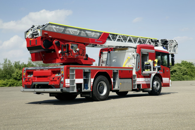 Обои картинки фото автомобили, пожарные машины, 23-12, 2015г, magirus, dlak, 1830, l, econic, mercedes-benz