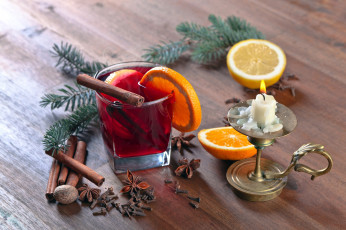 Картинка праздничные угощения свеча апельсины бадьян корица глинтвейн