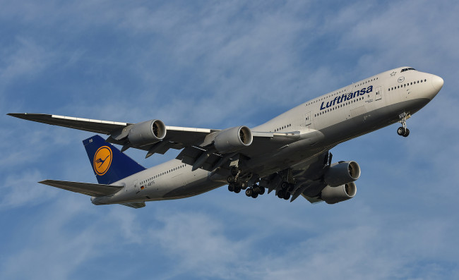 Обои картинки фото авиация, пассажирские самолёты, авиалайнер