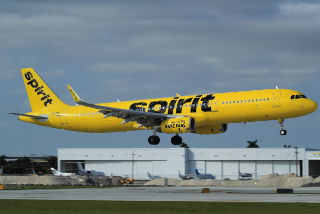 Обои картинки фото авиация, пассажирские самолёты, авиалайнер