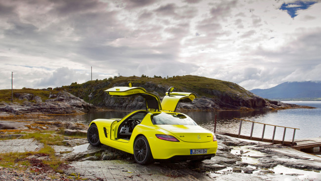 Обои картинки фото mercedes-benz sls amg e-cell concept 2010, автомобили, mercedes-benz, sls, amg, e-cell, concept, 2010