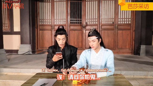 Обои картинки фото разное, знаменитости, ван, ибо, сяо, чжань, костюмы, телефон, съемки