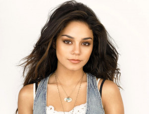 Картинка девушки vanessa+hudgens шатенка лицо
