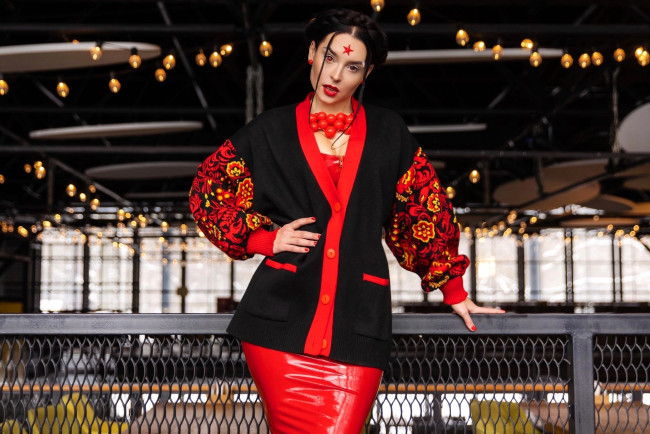 Обои картинки фото девушки, анна шаховская, образ, косплей, наряд, костюм, киборг, узор, орнамент