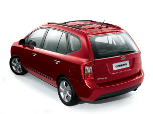 Картинка автомобили kia carens