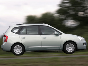 Картинка автомобили kia carens