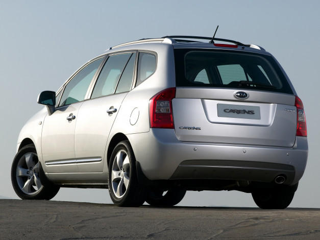 Обои картинки фото автомобили, kia, carens