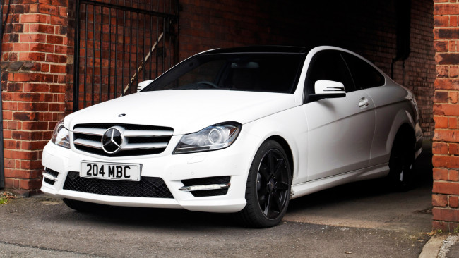 Обои картинки фото mercedes, coupe, автомобили, benz, скорость, мощь, стиль, автомобиль