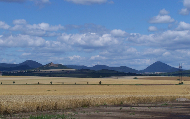 Обои картинки фото природа, поля, горы