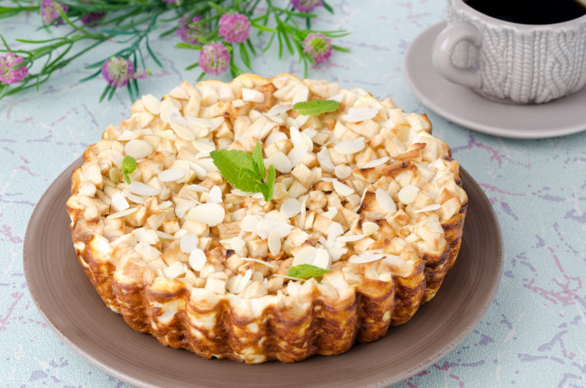 Обои картинки фото еда, пирожные, кексы, печенье, мята, пирог, яблоки, орехи