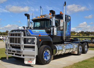 Картинка mack автомобили сша тяжелые грузовики trucks inc