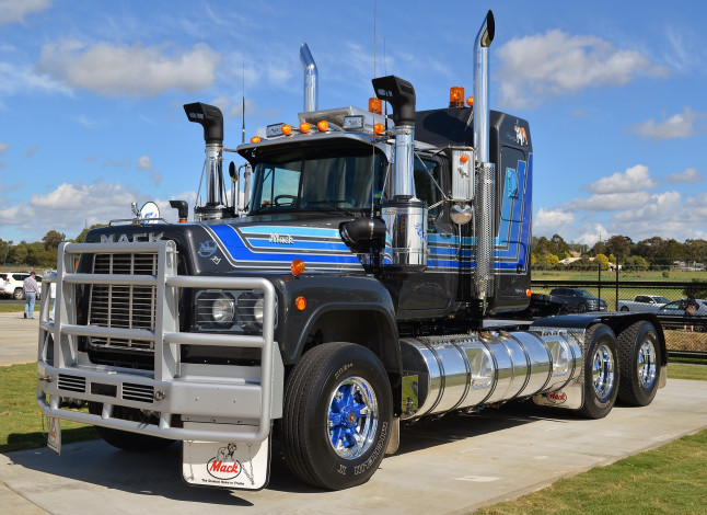 Обои картинки фото mack, автомобили, сша, тяжелые, грузовики, trucks, inc