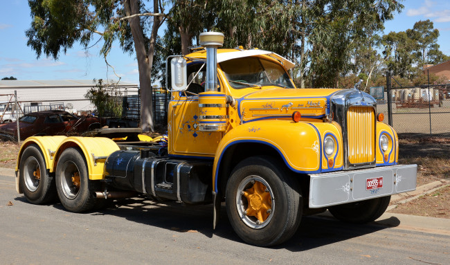 Обои картинки фото mack, автомобили, trucks, inc, тяжелые, грузовики, сша
