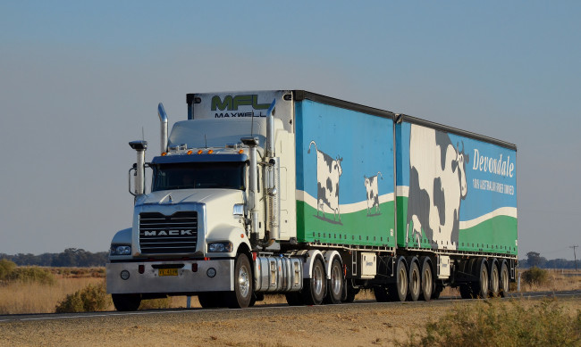 Обои картинки фото mack, автомобили, trucks, inc, тяжелые, грузовики, сша