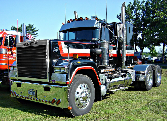 Обои картинки фото mack, автомобили, trucks, inc, тяжелые, грузовики, сша