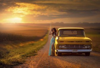 Картинка автомобили -авто+с+девушками авто машина девушка дорога chevrolet