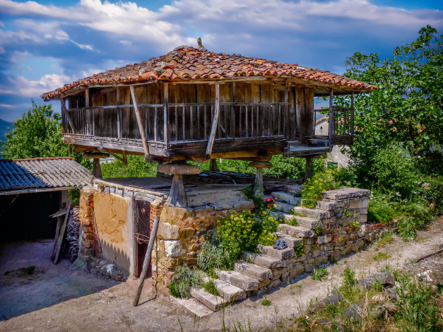 Обои картинки фото h&, 243, rreo asturiano, города, - здания,  дома, жилище, лестница