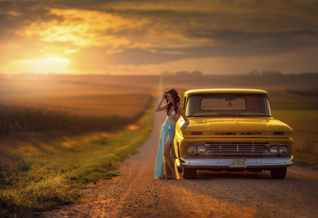 Обои картинки фото автомобили, -авто с девушками, авто, машина, девушка, дорога, chevrolet