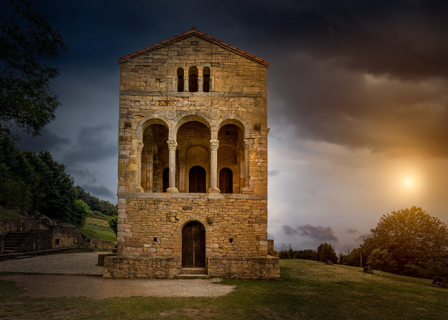 Обои картинки фото santa mari&, 769, a del naranco ii, города, - католические соборы,  костелы,  аббатства, церковь