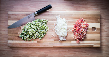 Картинка еда разное огурцы мясо лук