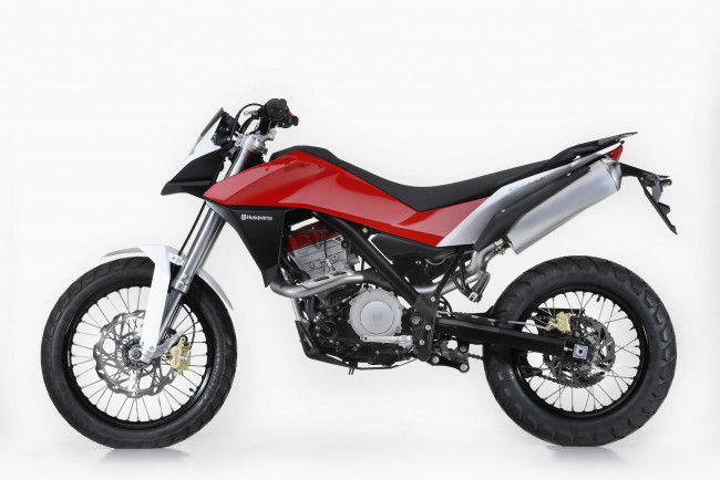 Обои картинки фото мотоциклы, husqvarna