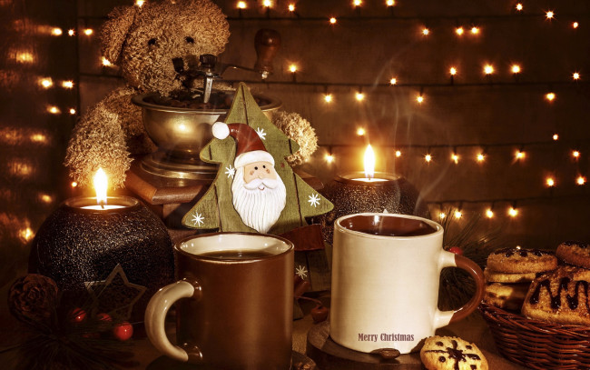 Обои картинки фото праздничные, угощения, свечи, чашки, мишка