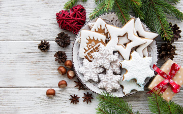 Картинка праздничные угощения пряники