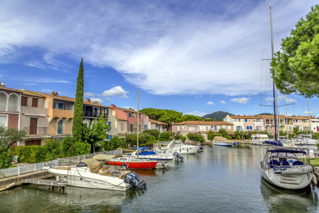 Обои картинки фото корабли, моторные лодки, дома, моторные, лодки, вода