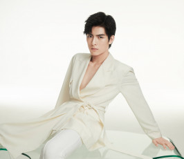 Картинка мужчины wang+hao+xuan ван хаосюань wang hao xuan